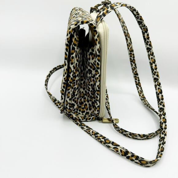 Travelon Leopard Crossbody Bag Travel - Picture 2 of 9